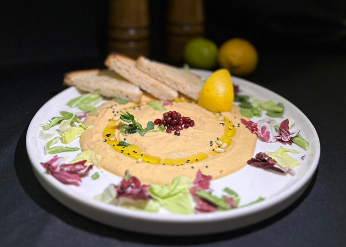 Hummus Homemade cu Mix de Semințe și Rodie